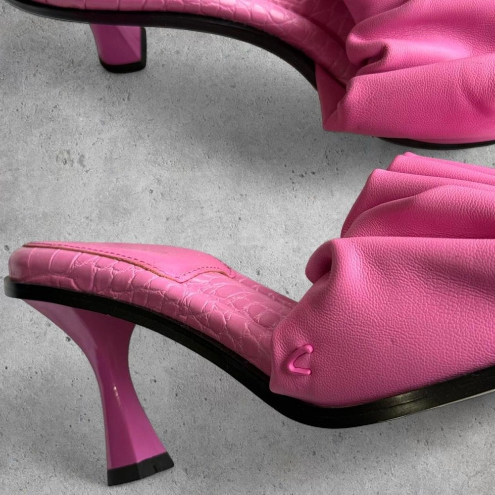 Stunning Circus by Sam Edelman ‘Slade’ Pink Crush Heeled Mules w/ Ruffle- US 7.5 - Picture 7 of 9